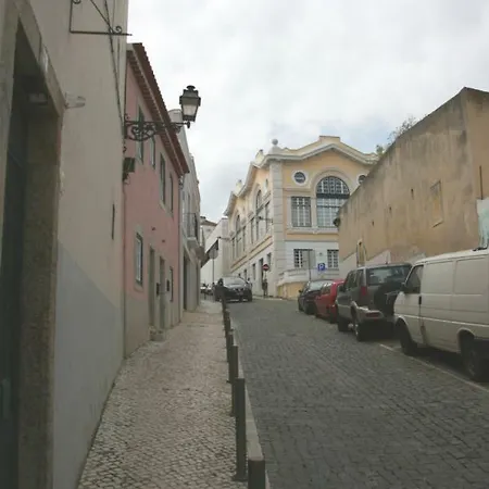 Rua Vincente Borga Cozy * Lisboa