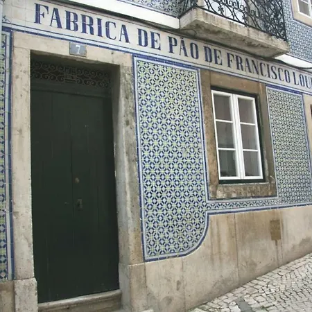 Rua Vincente Borga Cozy * Lisboa
